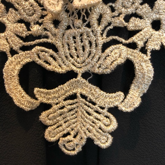 NWT Halter Top - Picture 3 of 4